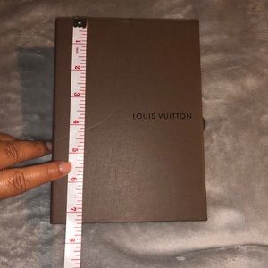 Louis Vuitton box